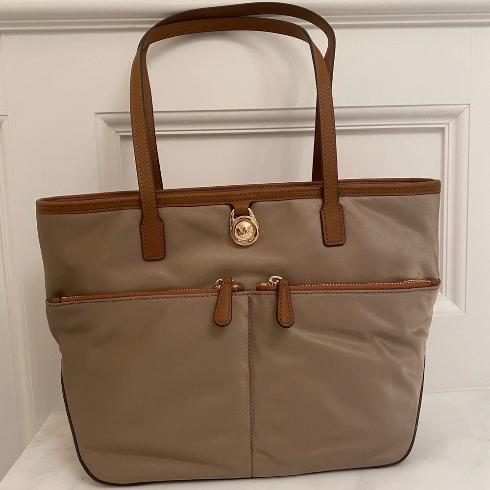 Michael Kors Kempton Tote Bag